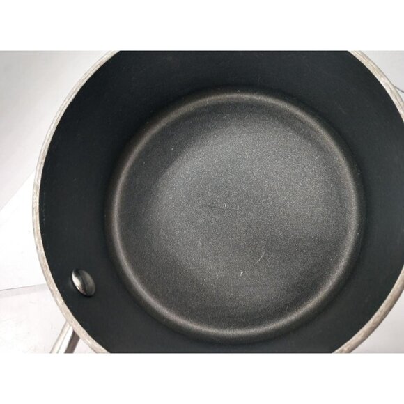Martha Stewart Non-Stick Saucepan With Stainless Steel Handle 1 qt - Picture 2 of 3